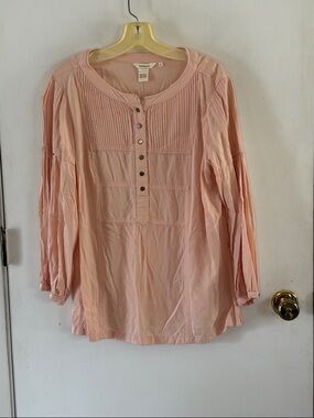 Sundance blush pink pleated long sleeve top metal buttons Size Large